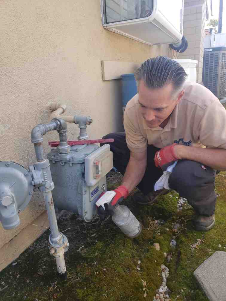 gas leak in house repair